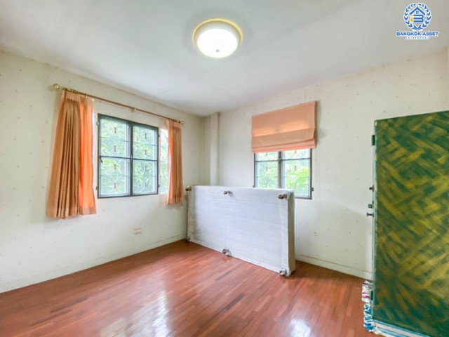 *****บ้านเดี่ยวมือสองย่านนครปฐม ม.ปาริชาติ ปิ่นเกล้า เนื้อที่กว้างขวางมากสุดถึง 58 ตร.ว. ฟังก์ชันจัดเต็มถึง 3 ห้องนอน 3 ห้องน้ำ 1 ที่จอดรถ บ้านพร้อมอยู่ แถมฟรี! 1 เครื่องดูดควัน บนทำเลดี เชื่อมต่อถ.บรมราชชนนี ใกล้ม.มหิดล และเซ็นทรัลศาลายา ซื้อด่วน!